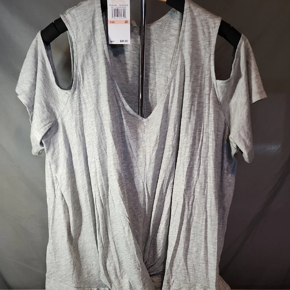 Michael Kors NWT Gray Relaxed Cut Out Short Sleeve Tee